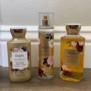 BATH AND BODY WORKS DAHLIA SET
